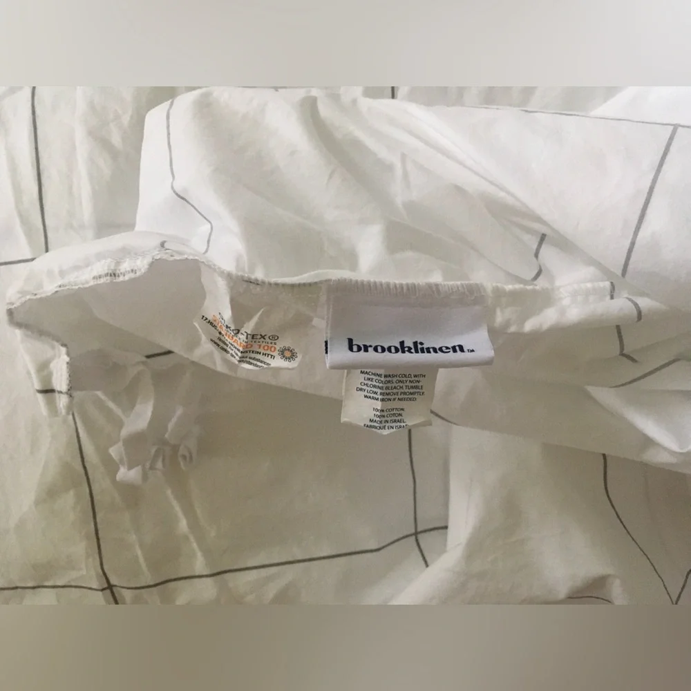 Brooklinen luxury percale duvet cover in window pane